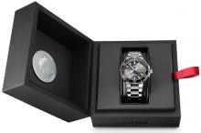 Часы Oris Hammerhead Limited Edition предлагаются в специальной подарочной шкатулке